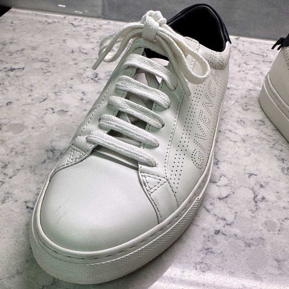 Givenchy Women’s Perforated Urban Street CLassic Calf Leather White SZ 7 🔥🔥🔥 - Picture 3 of 12